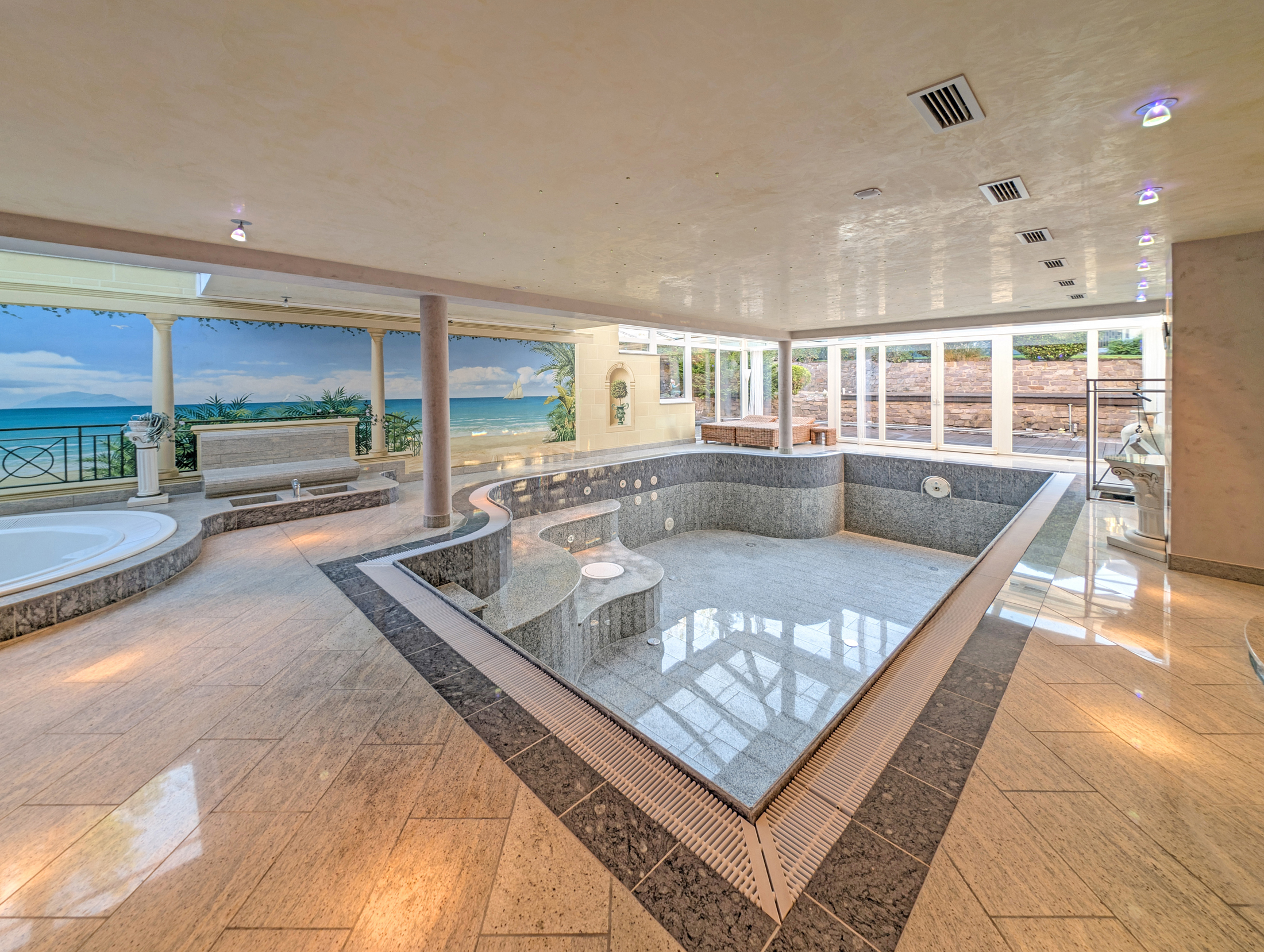 Exklusive Villa mit Traumgrundstück-14