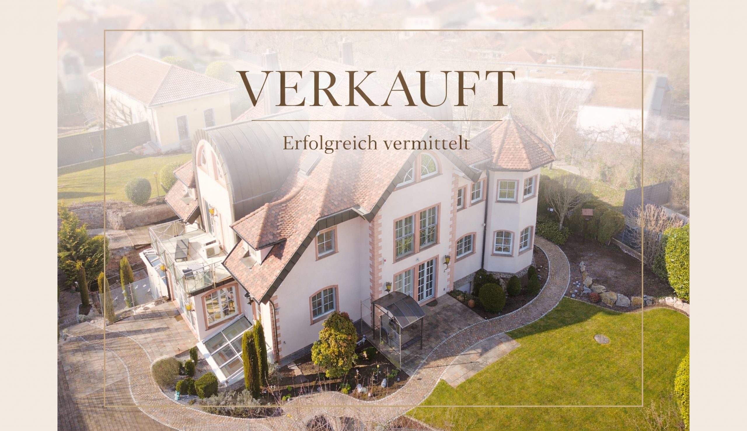 Exklusive Villa mit Traumgrundstück-0