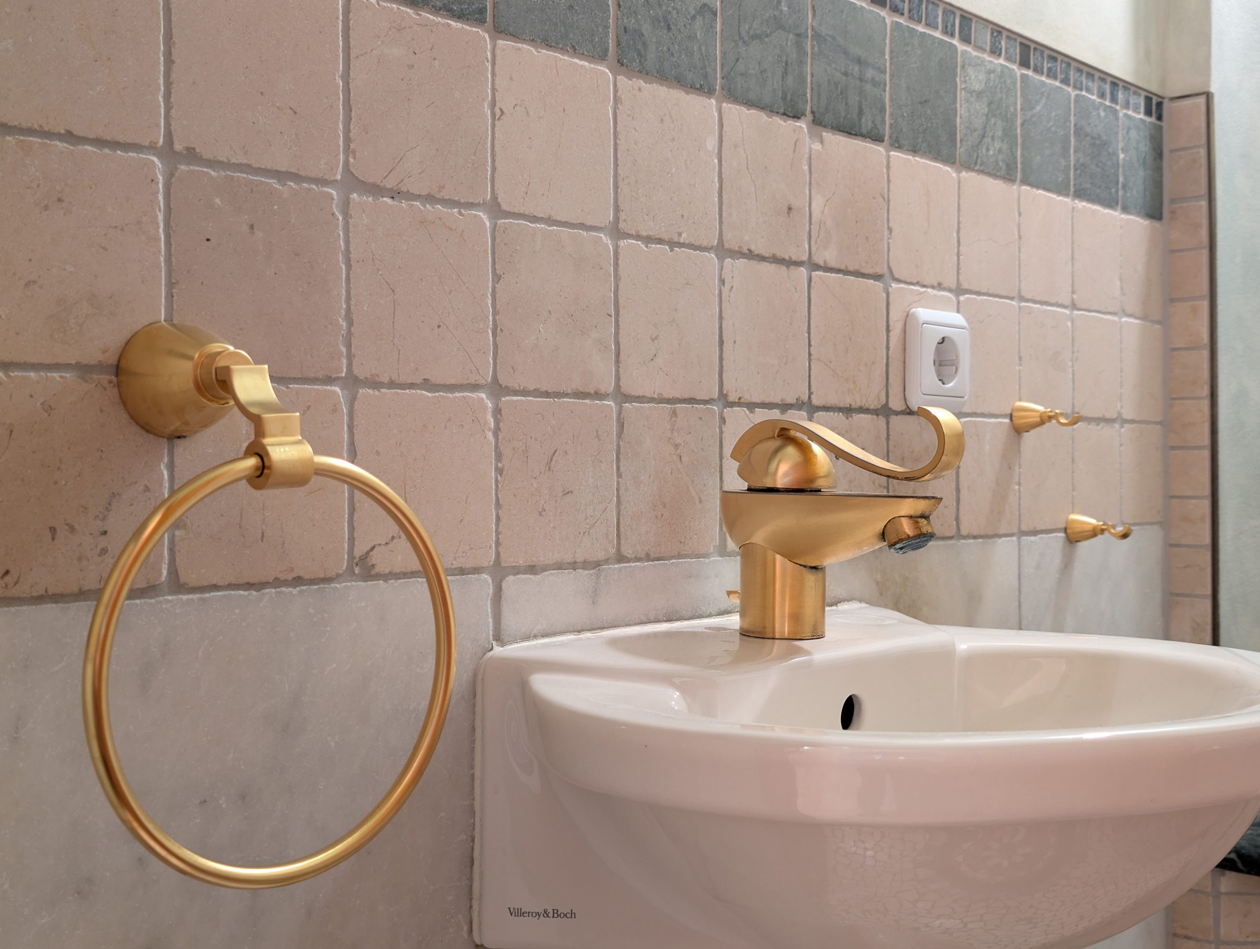 Exklusive Villa mit Traumgrundstück-11